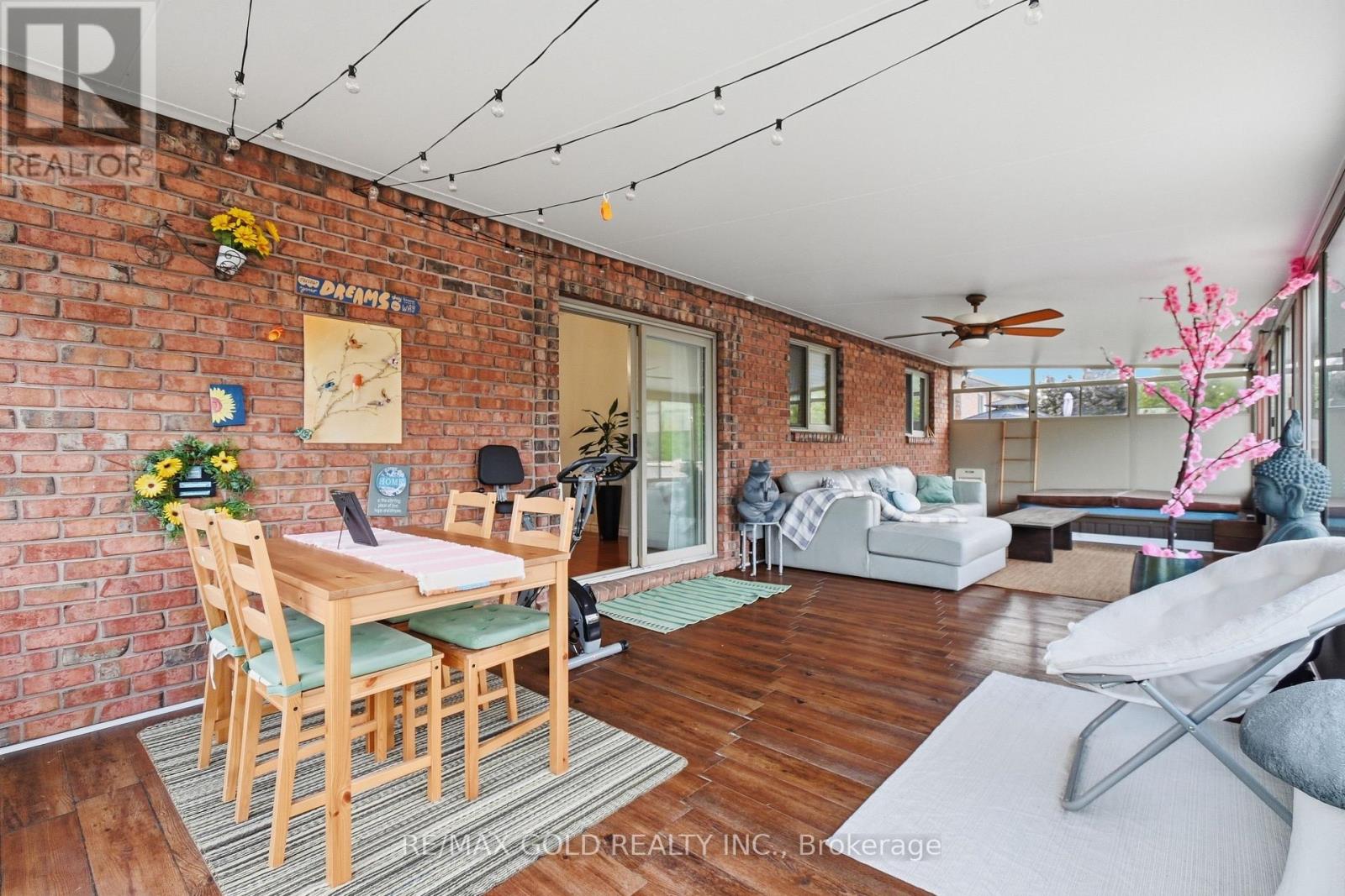 8 Garden Path Property Photo 38