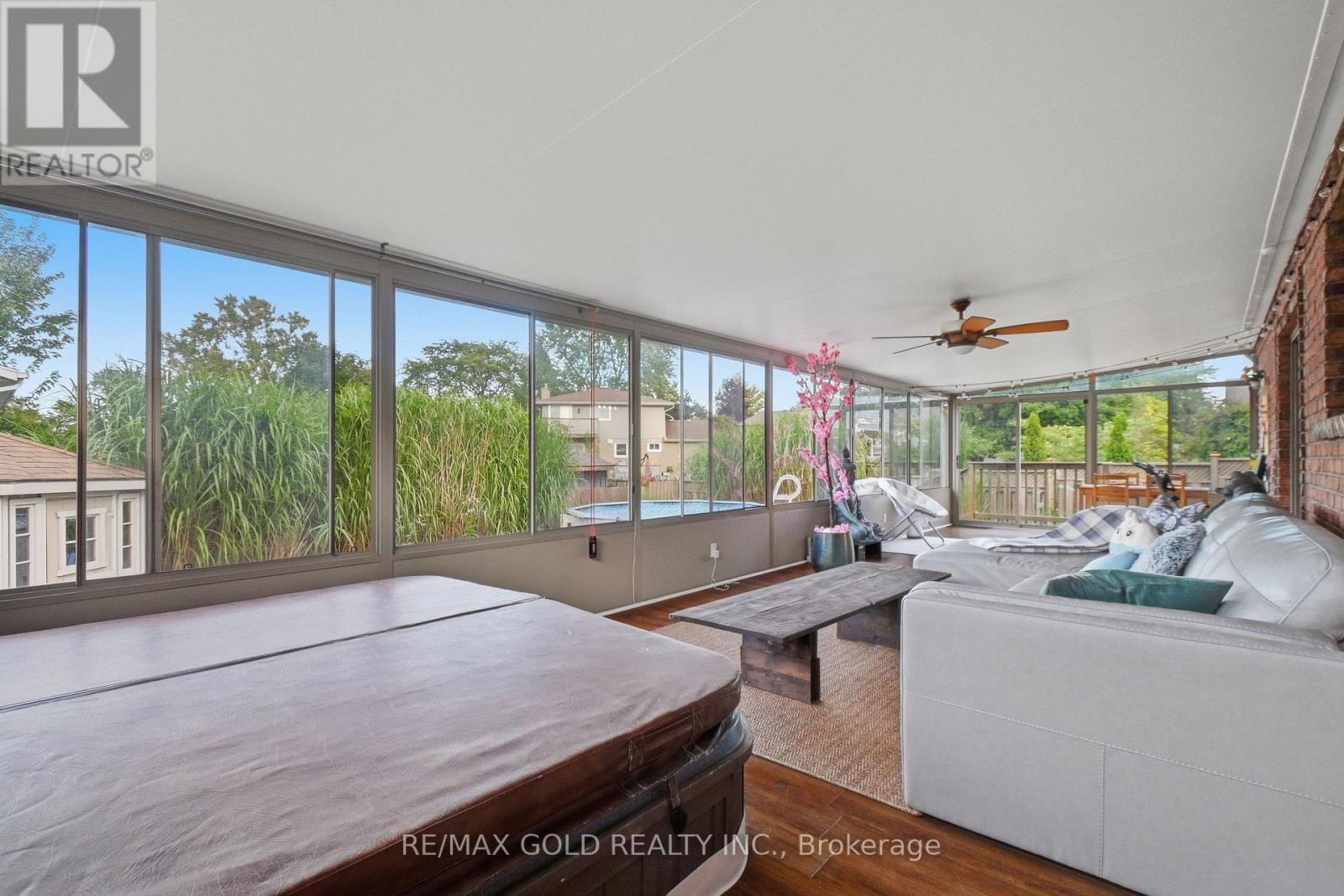 8 Garden Path Property Photo 40