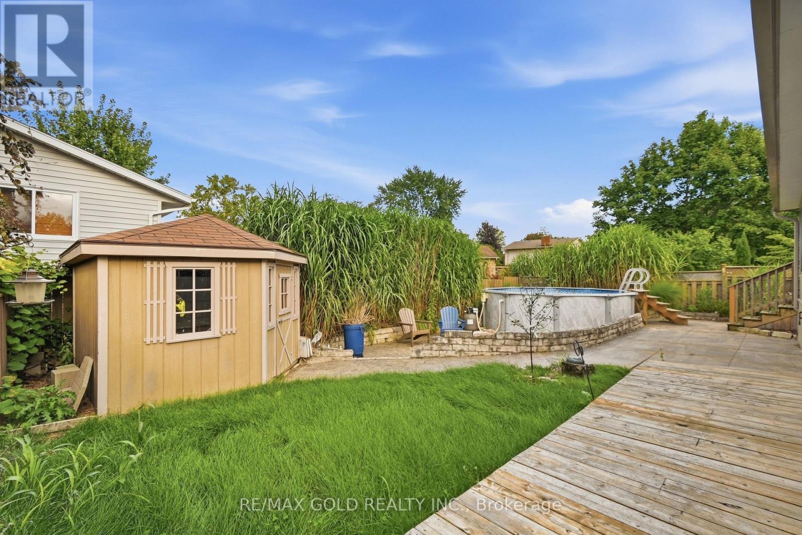 8 Garden Path Property Photo 43