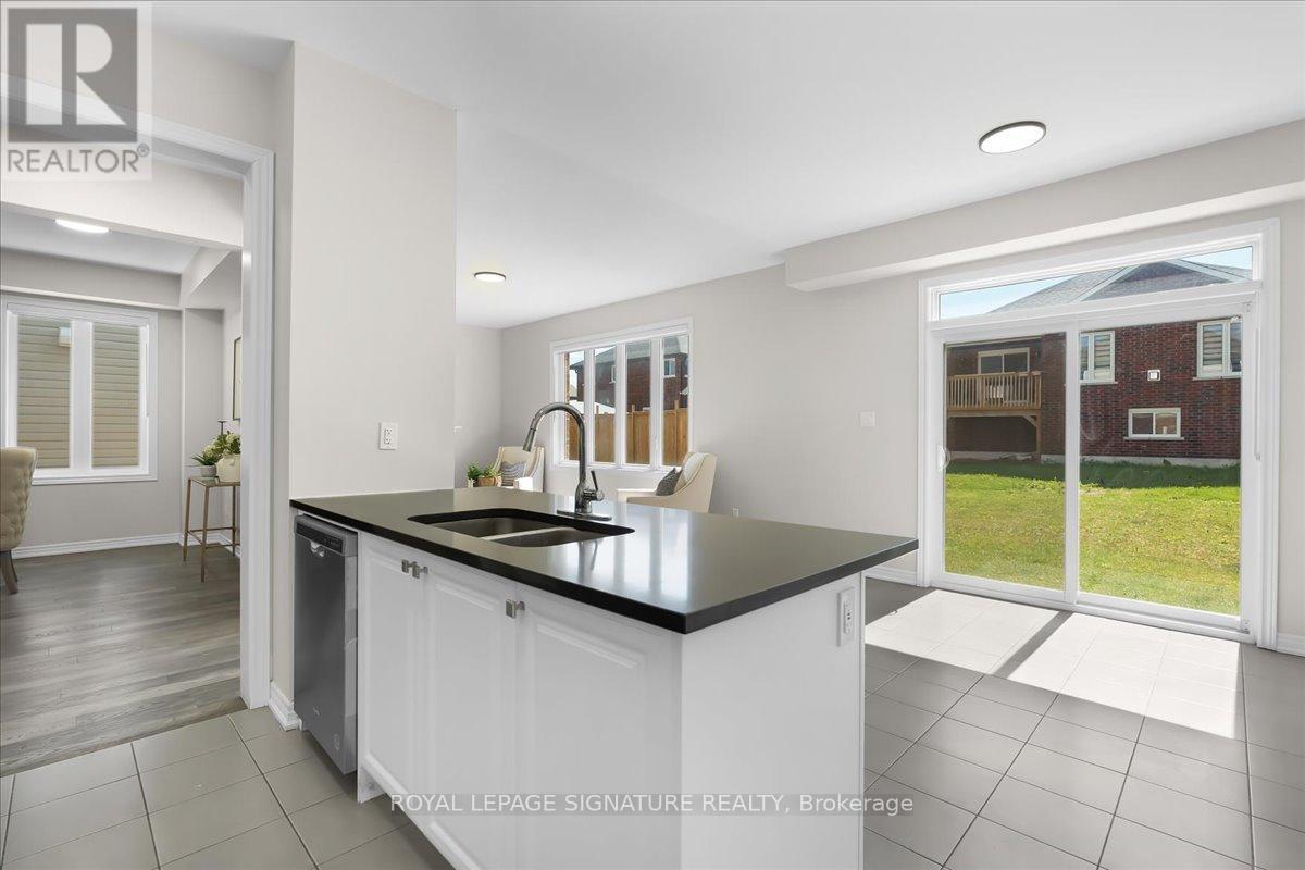 635 Lemay Grove Property Photo 9