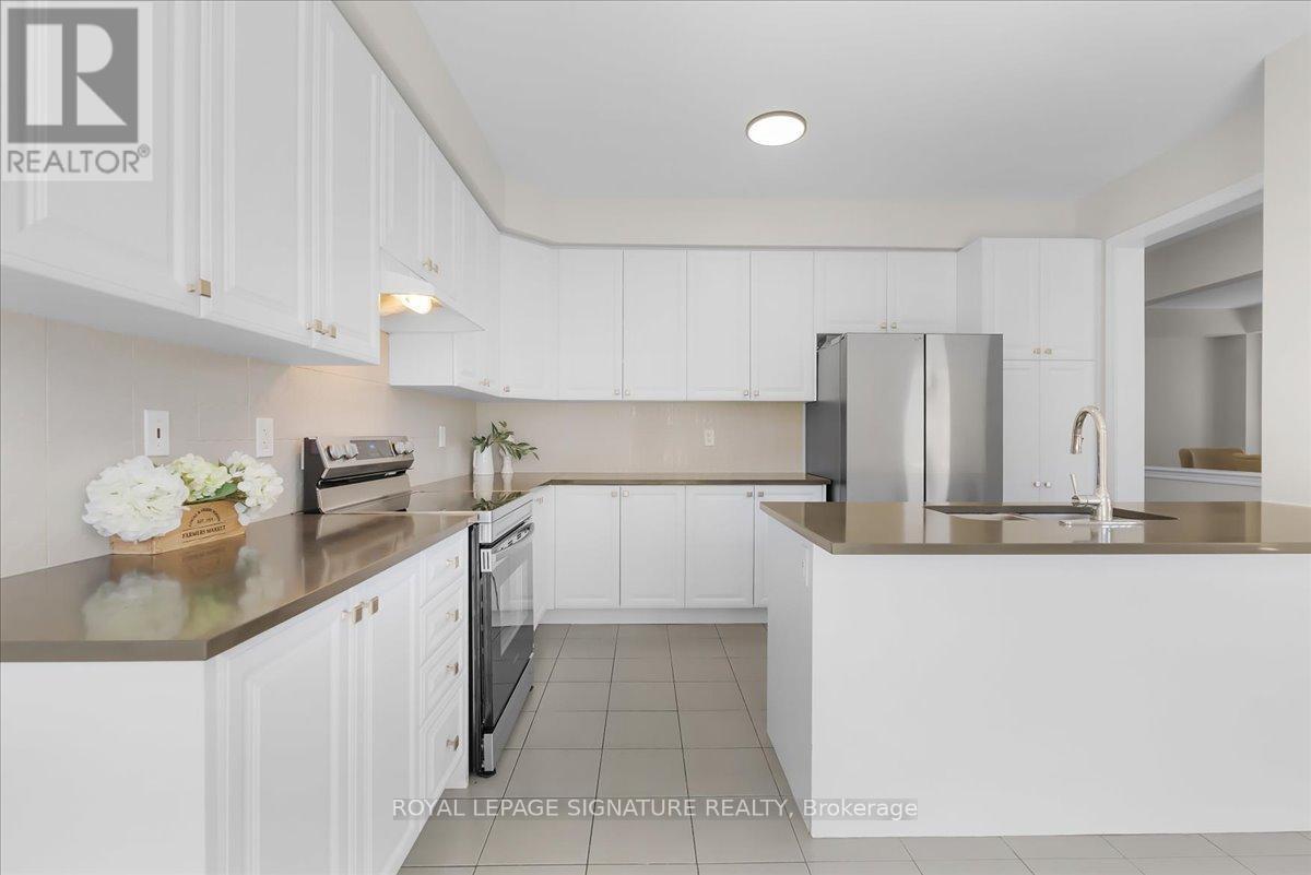 635 Lemay Grove Property Photo 11