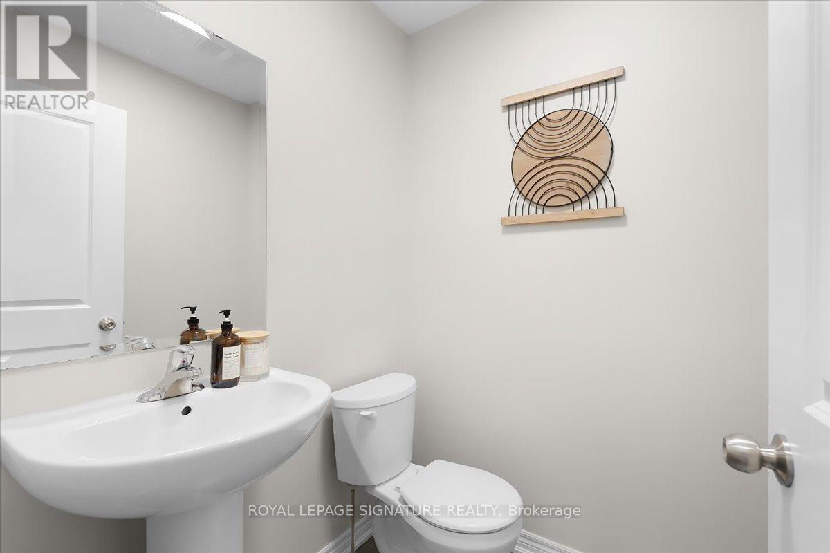 635 Lemay Grove Property Photo 17