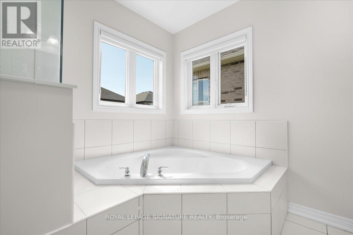 635 Lemay Grove Property Photo 29