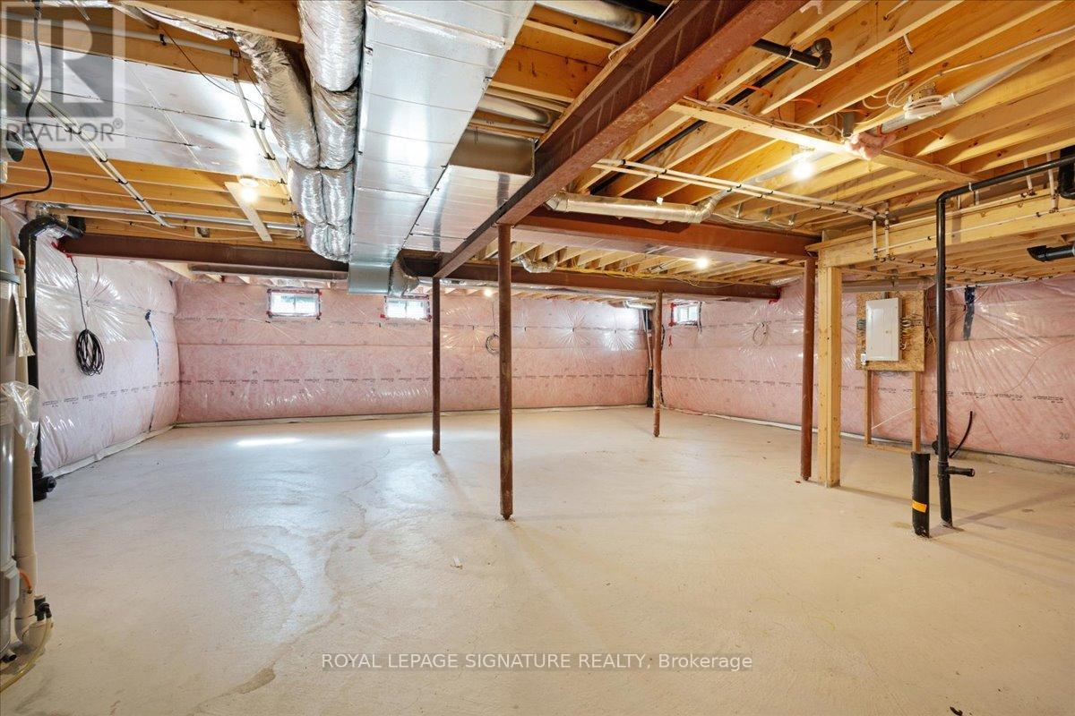 635 Lemay Grove Property Photo 43