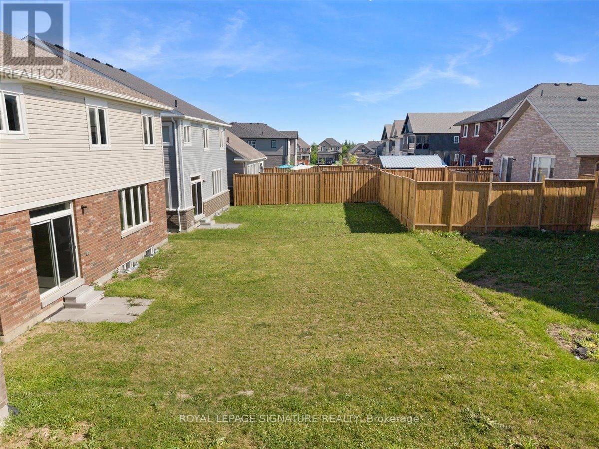 635 Lemay Grove Property Photo 45
