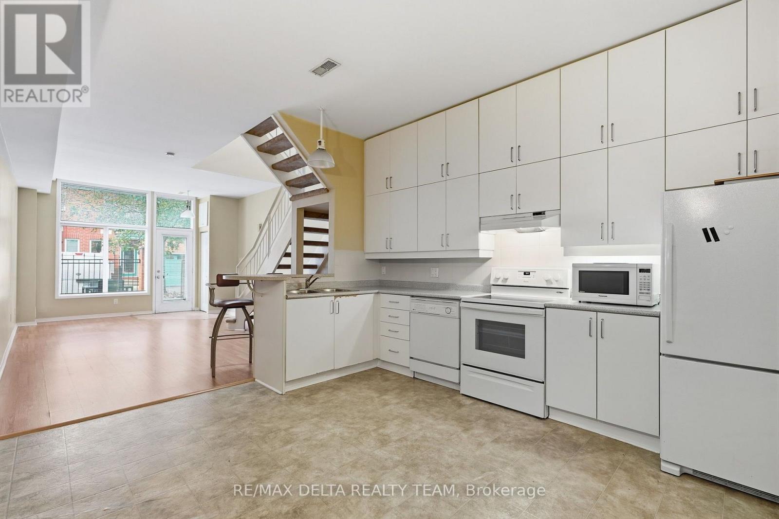 7 - 170 Cathcart Street Property Photo 10