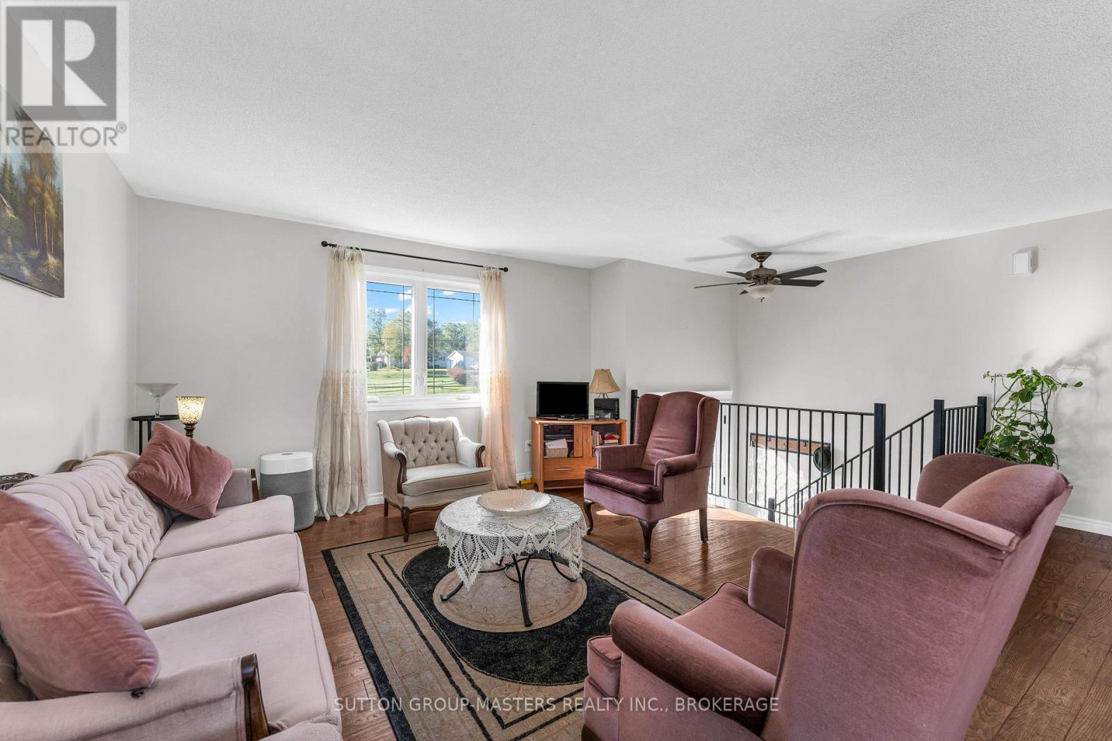 3358 Scanlan Road Property Photo 9