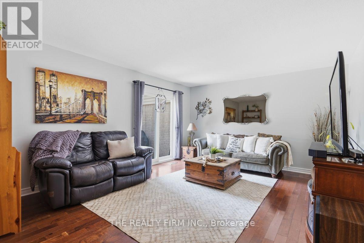 905 Dalhousie Drive Property Photo 13