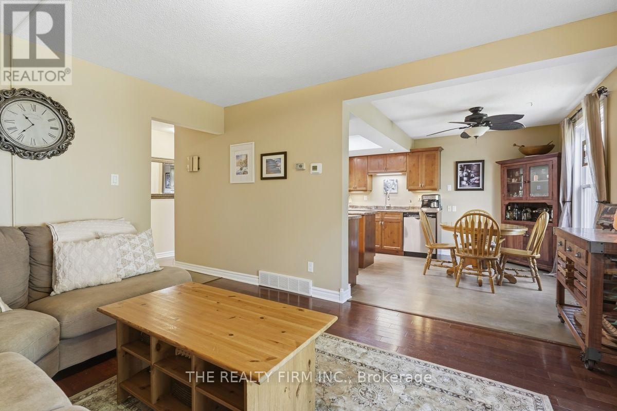 905 Dalhousie Drive Property Photo 20