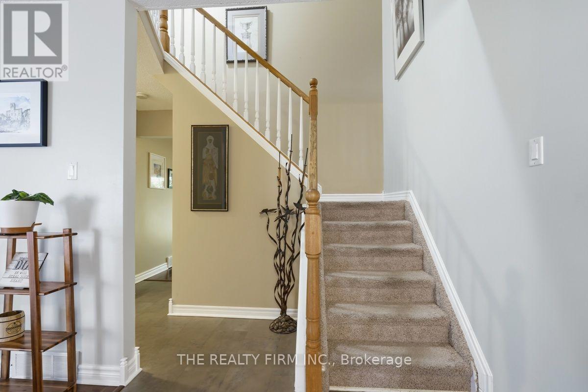 905 Dalhousie Drive Property Photo 23