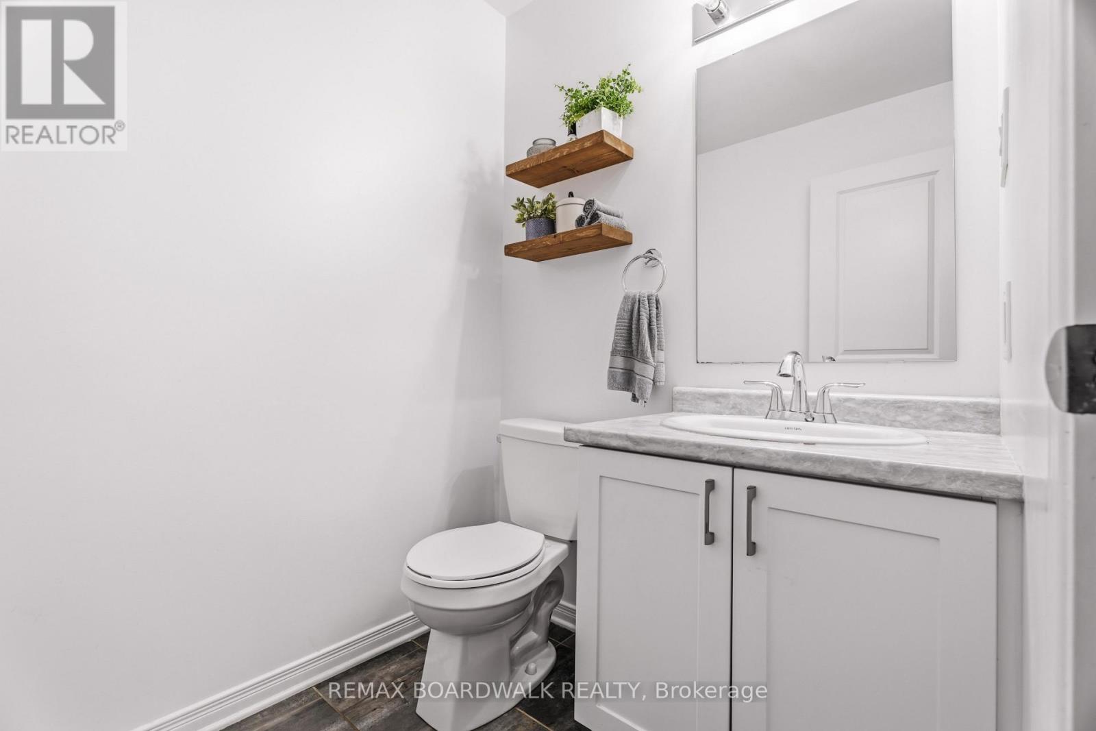 210 Pingwi Place Property Photo 23