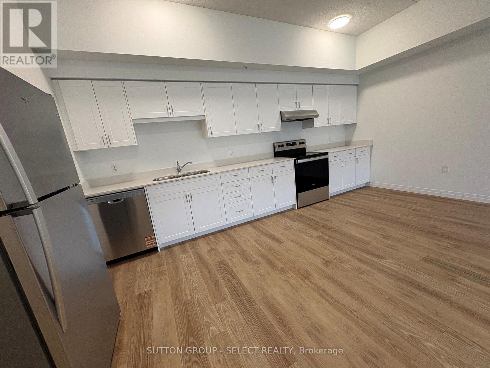 313 - 351 Hill Street Property Photo 8