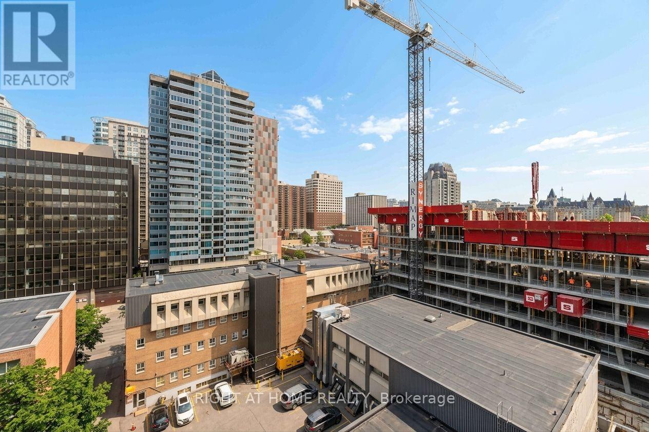 1009 - 134 York Street Property Photo 16