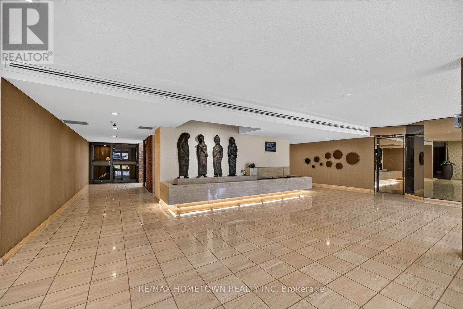 103 - 55 Water Street E Property Photo 7