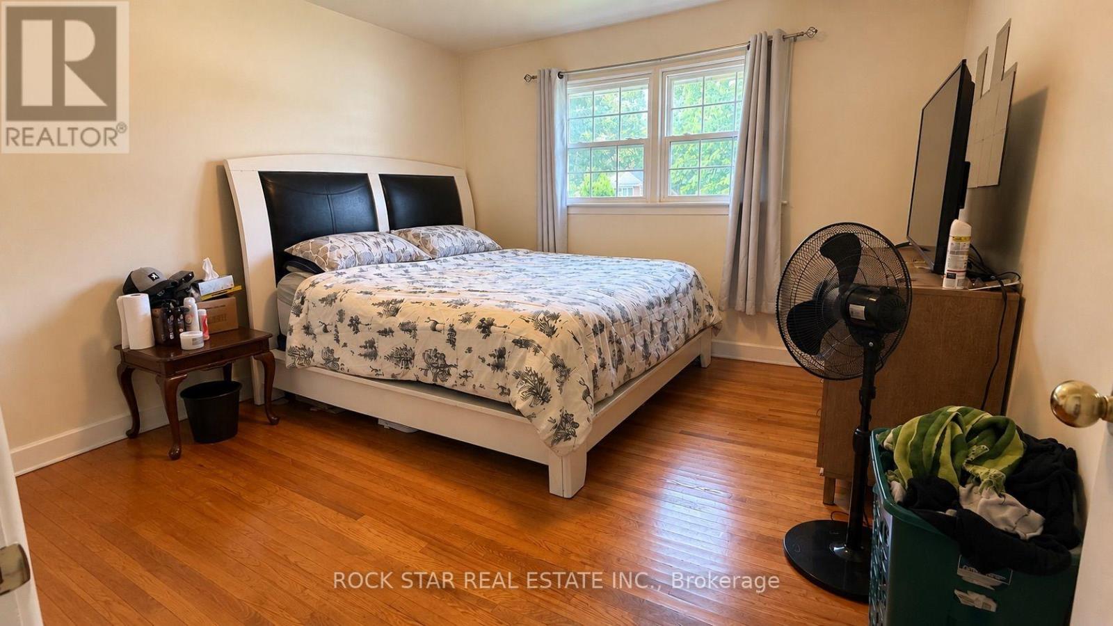 12 Roseland Avenue Property Photo 11