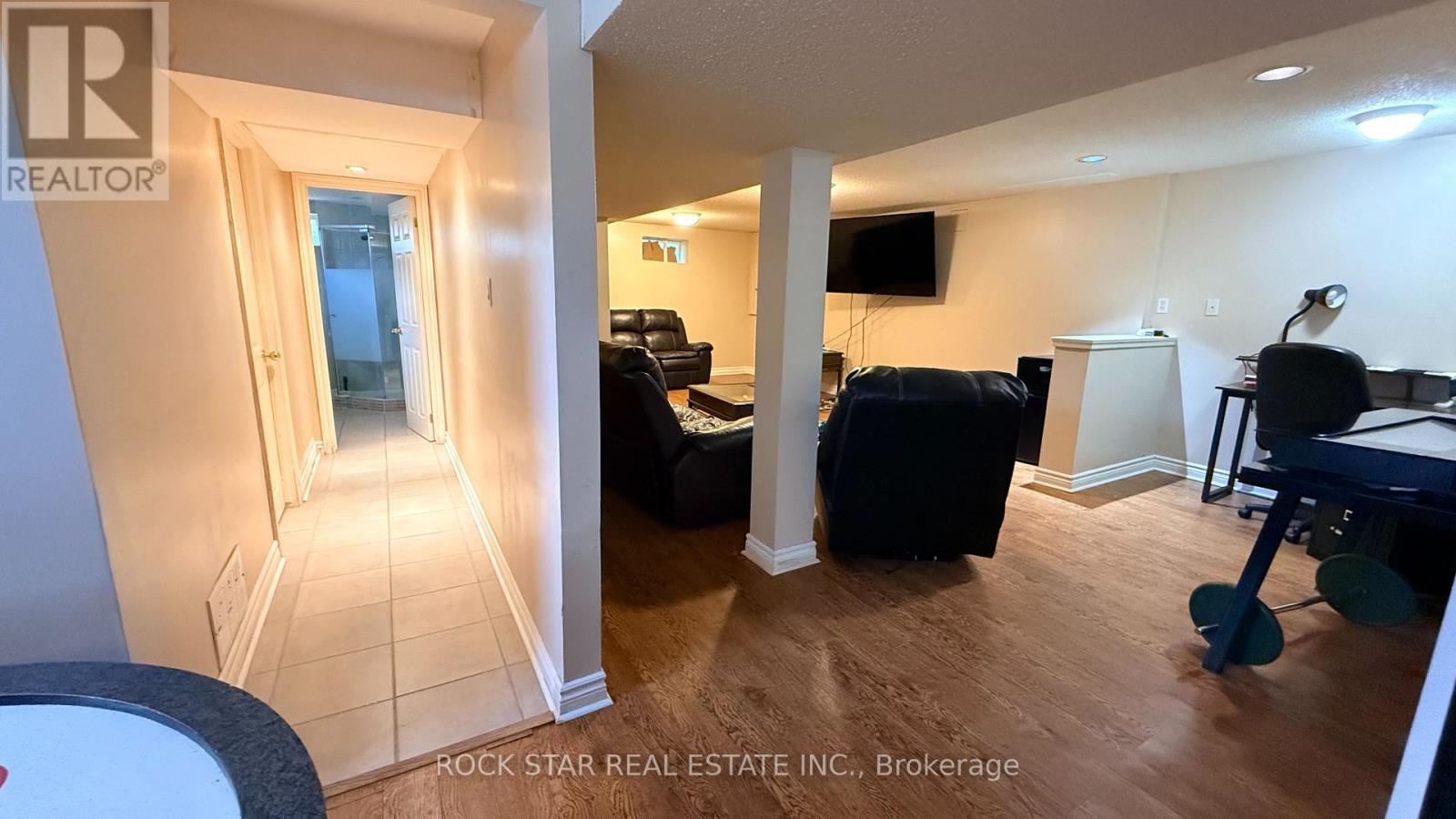 12 Roseland Avenue Property Photo 17