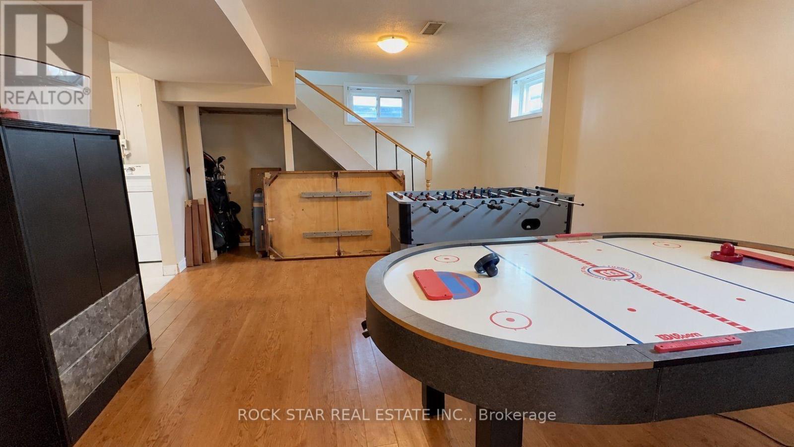 12 Roseland Avenue Property Photo 19