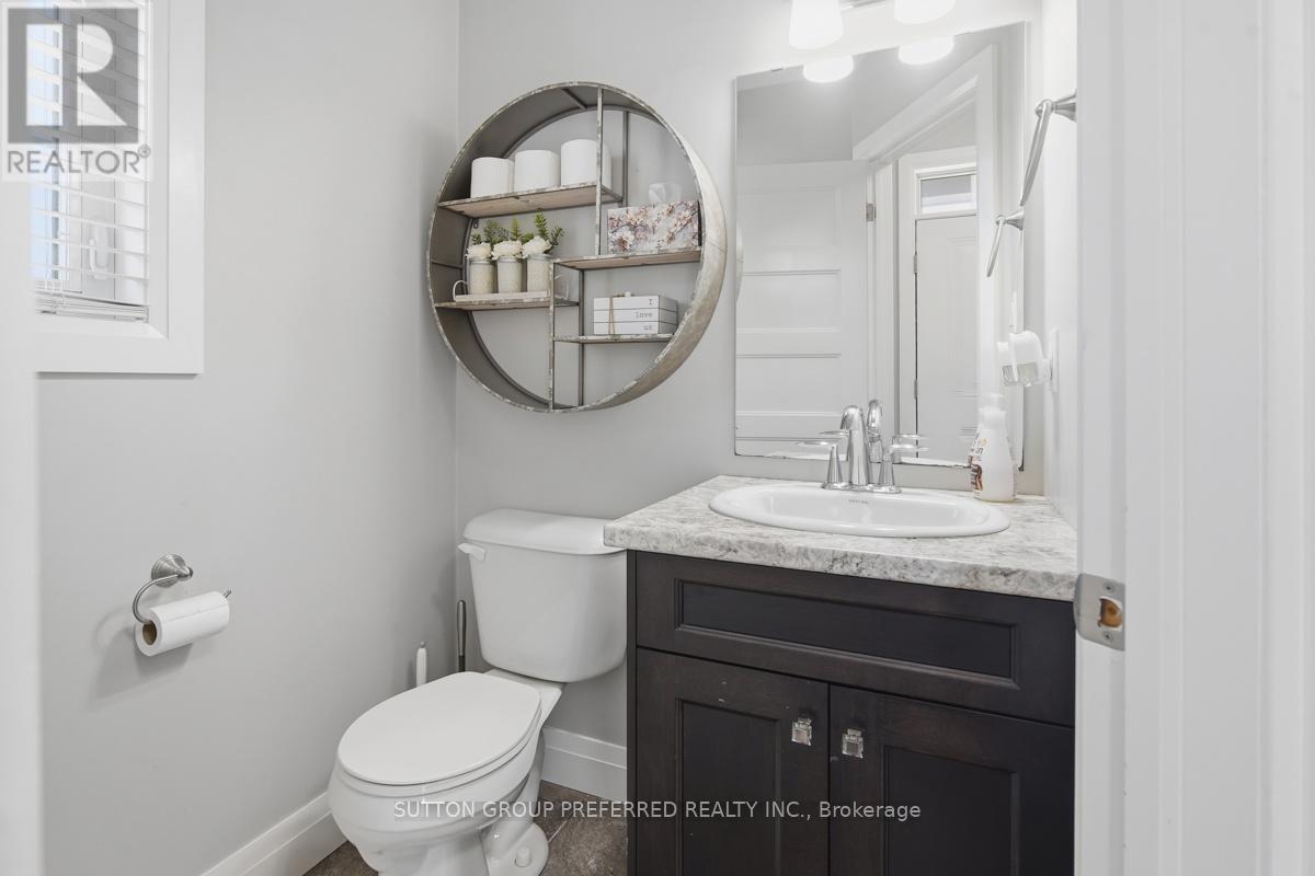 112 - 275 Callaway Road Property Photo 14