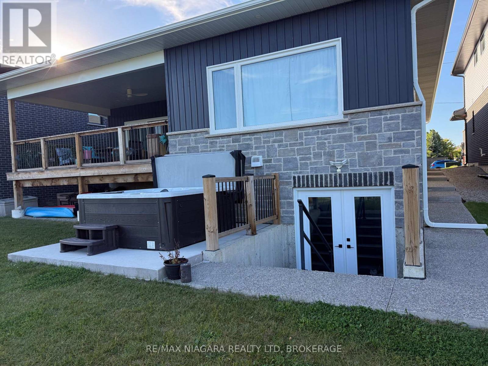 250 Colbeck Drive Property Photo 15