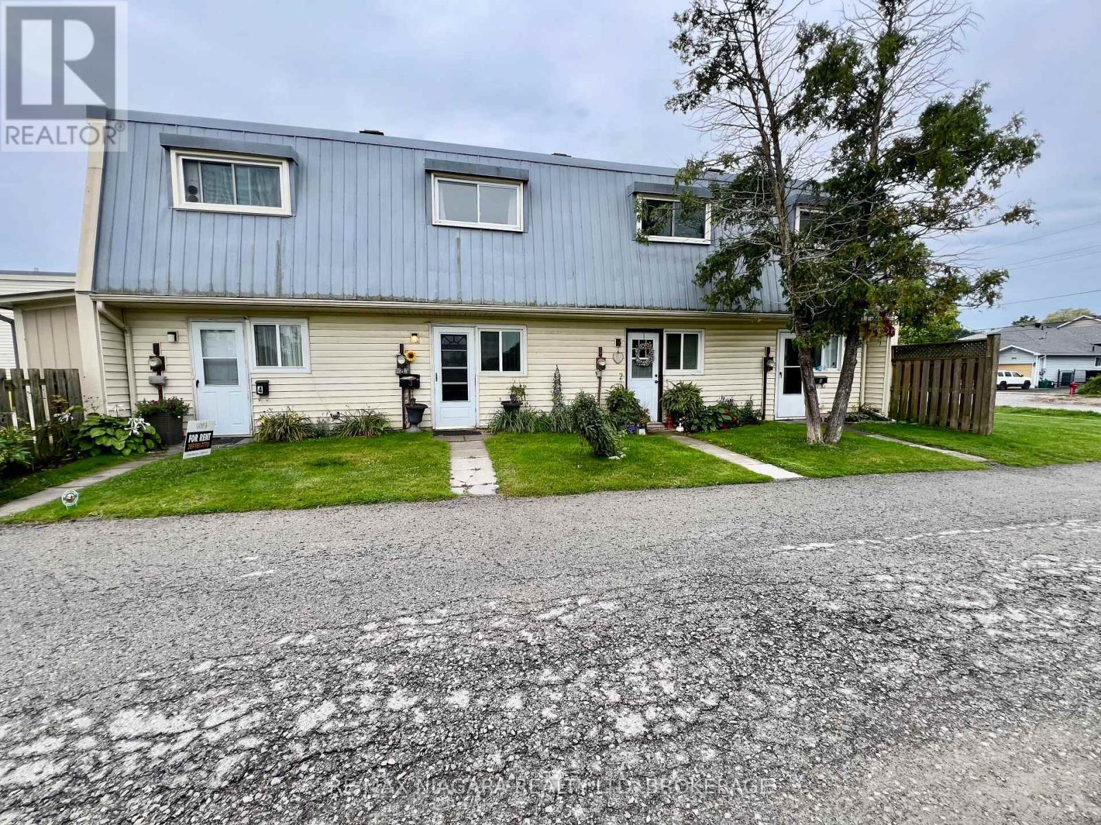 2 - 8646 Willoughby Drive Photo de la propriété 1