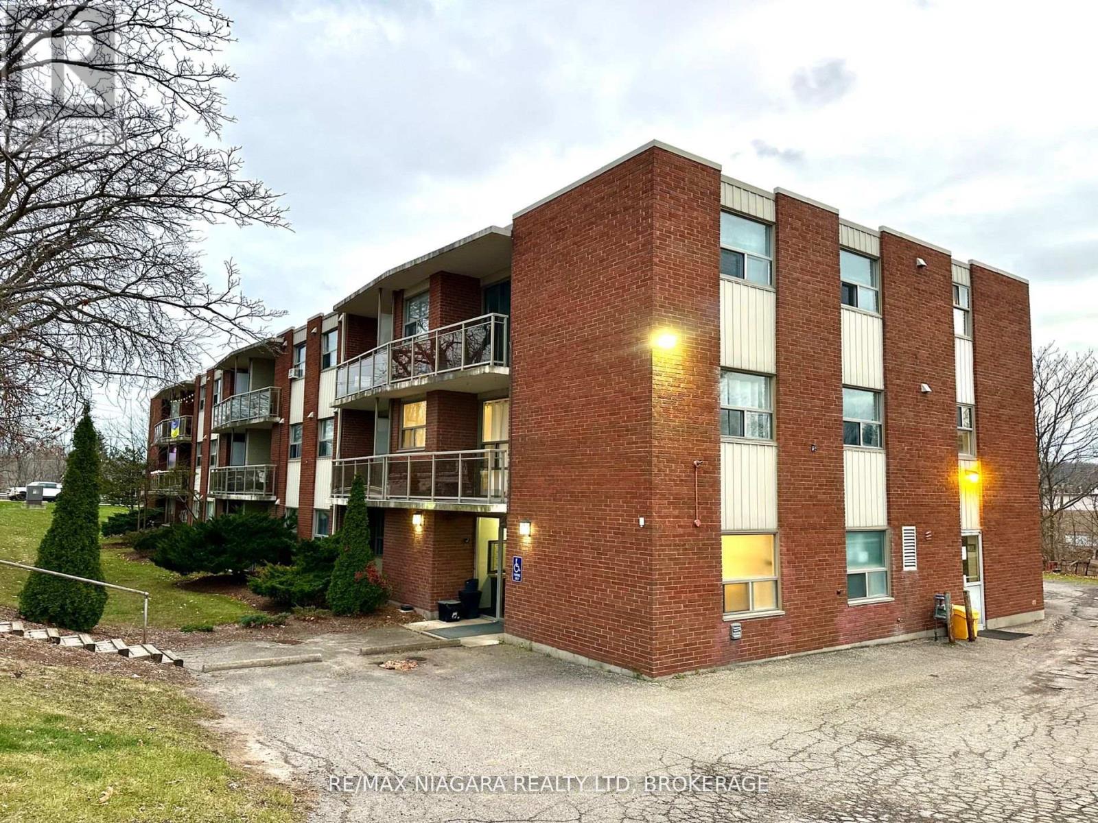 102 - 7 Riverview Boulevard Photo de la propriété 1