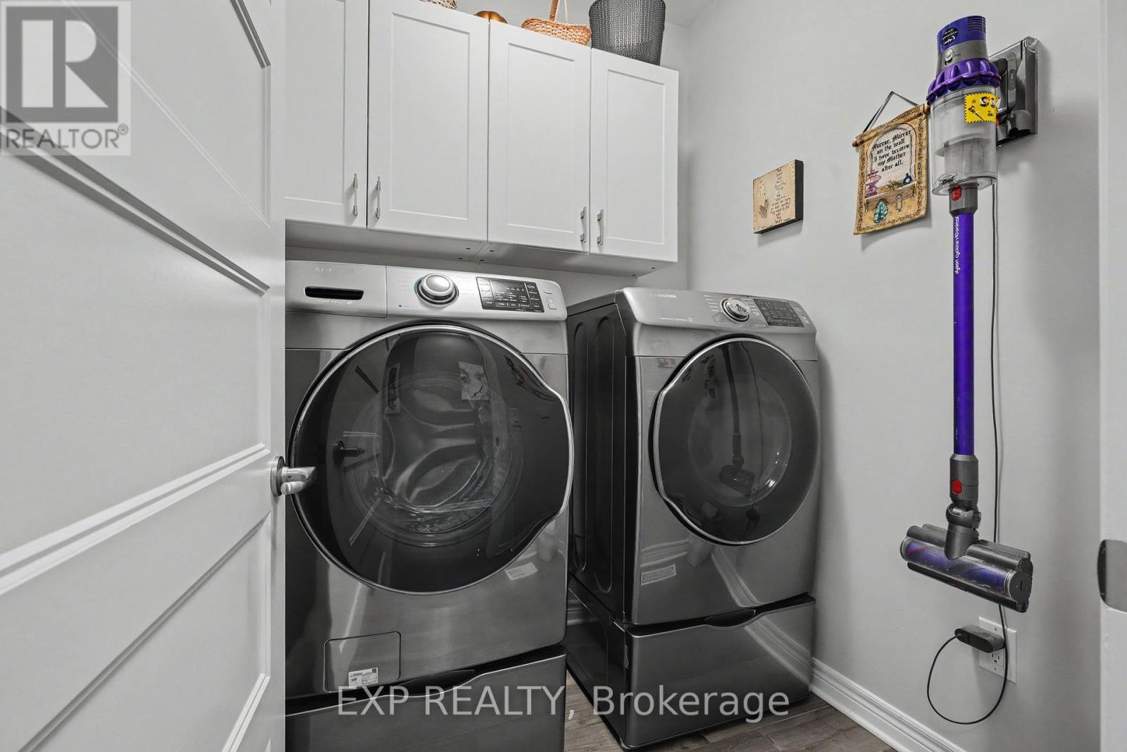 49 Campbell Street Property Photo 35