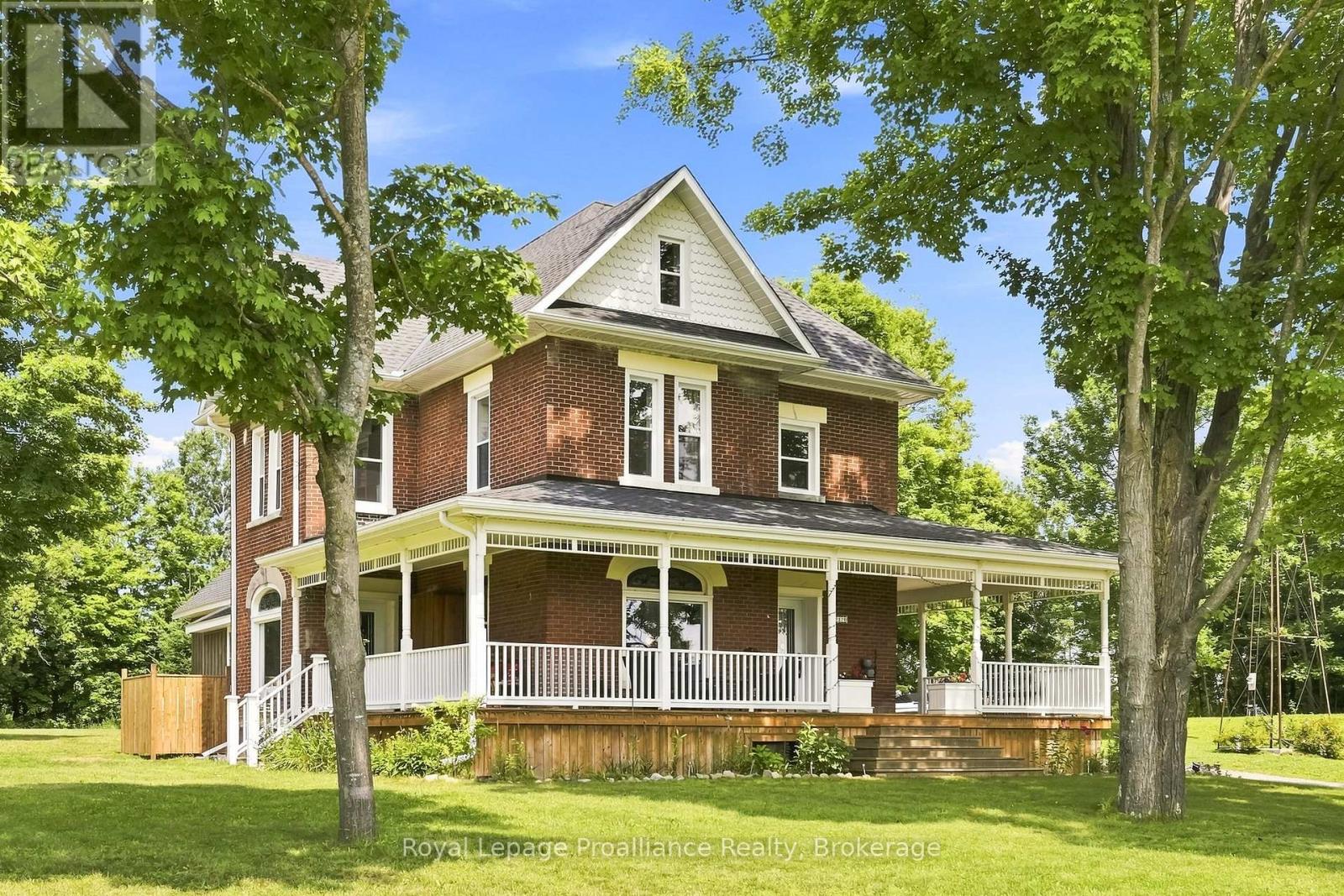 1376 Queensborough Road Property Photo 1