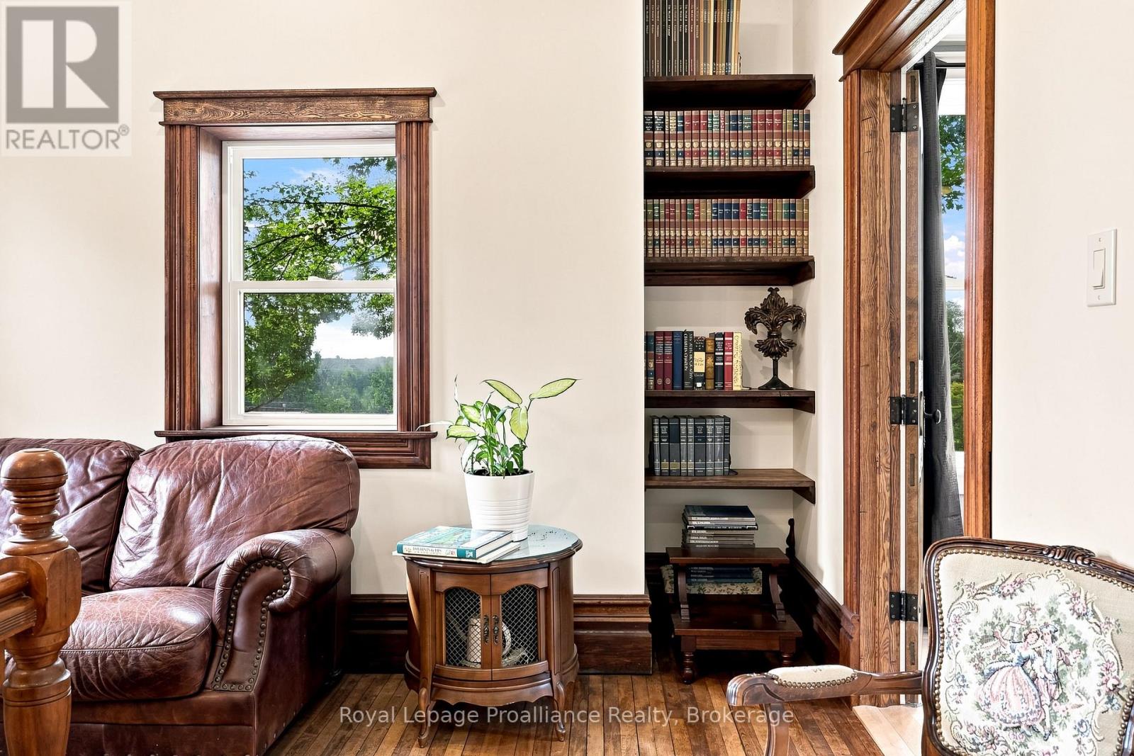 1376 Queensborough Road Property Photo 18