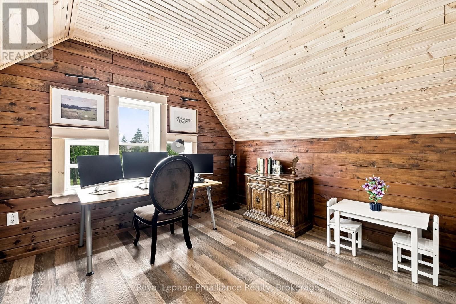 1376 Queensborough Road Property Photo 36