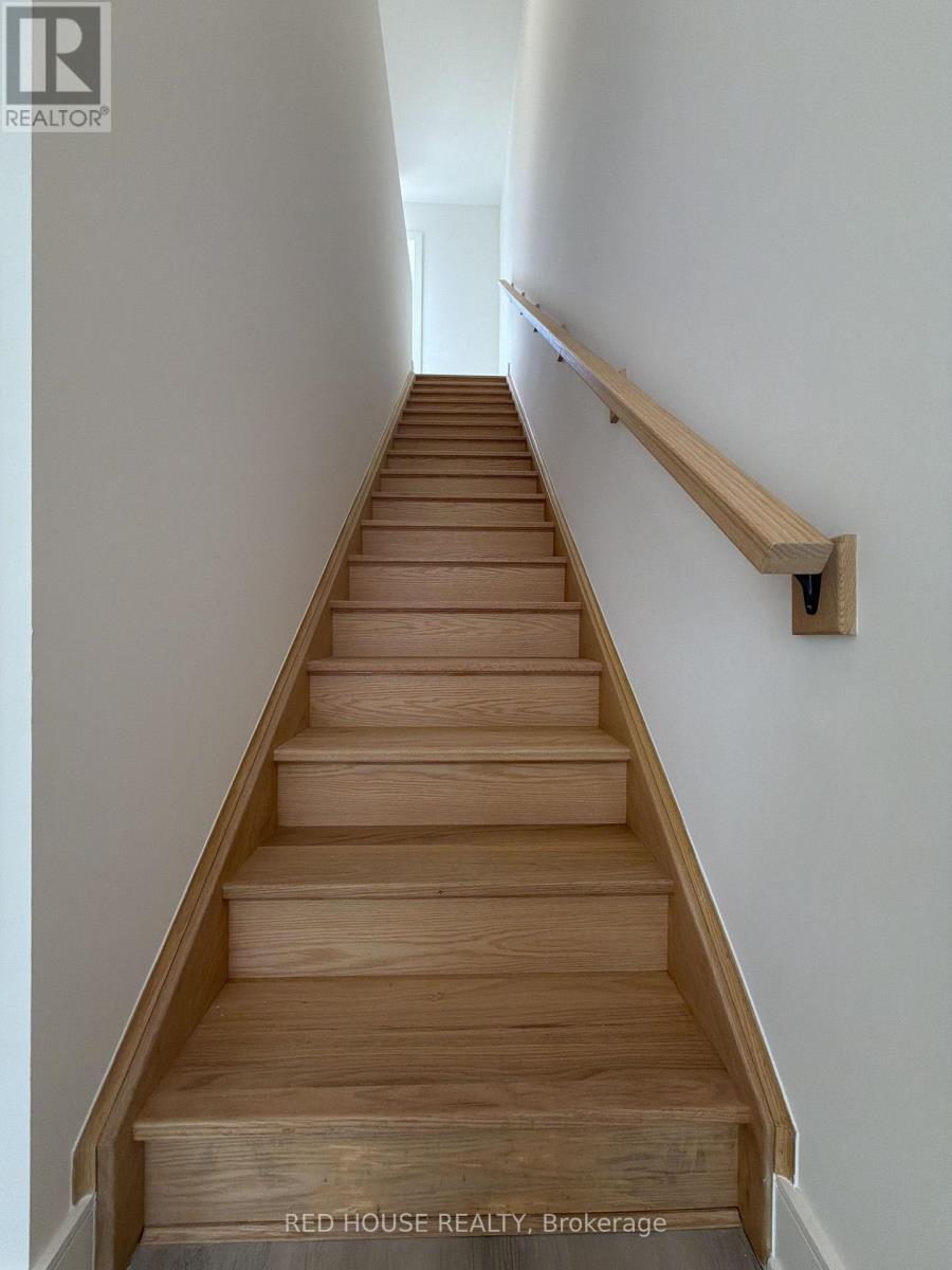41 Everett Common Property Photo 15