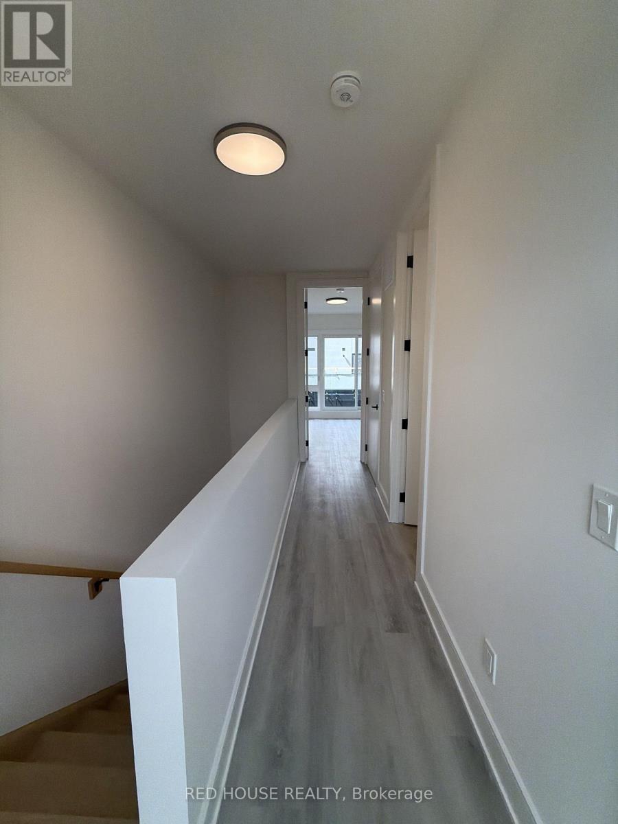 41 Everett Common Property Photo 16
