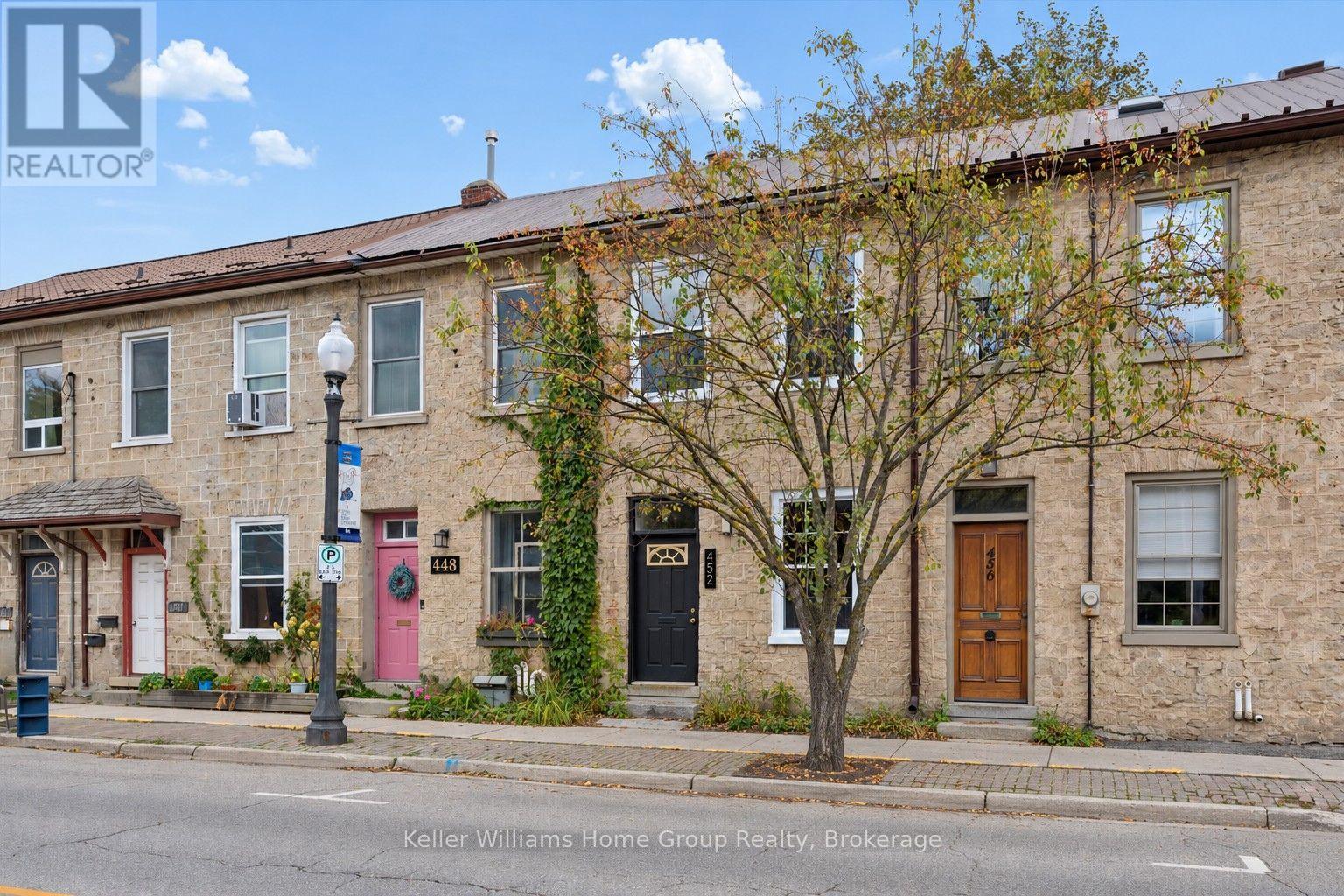 452 St Andrew Street W Property Photo 2