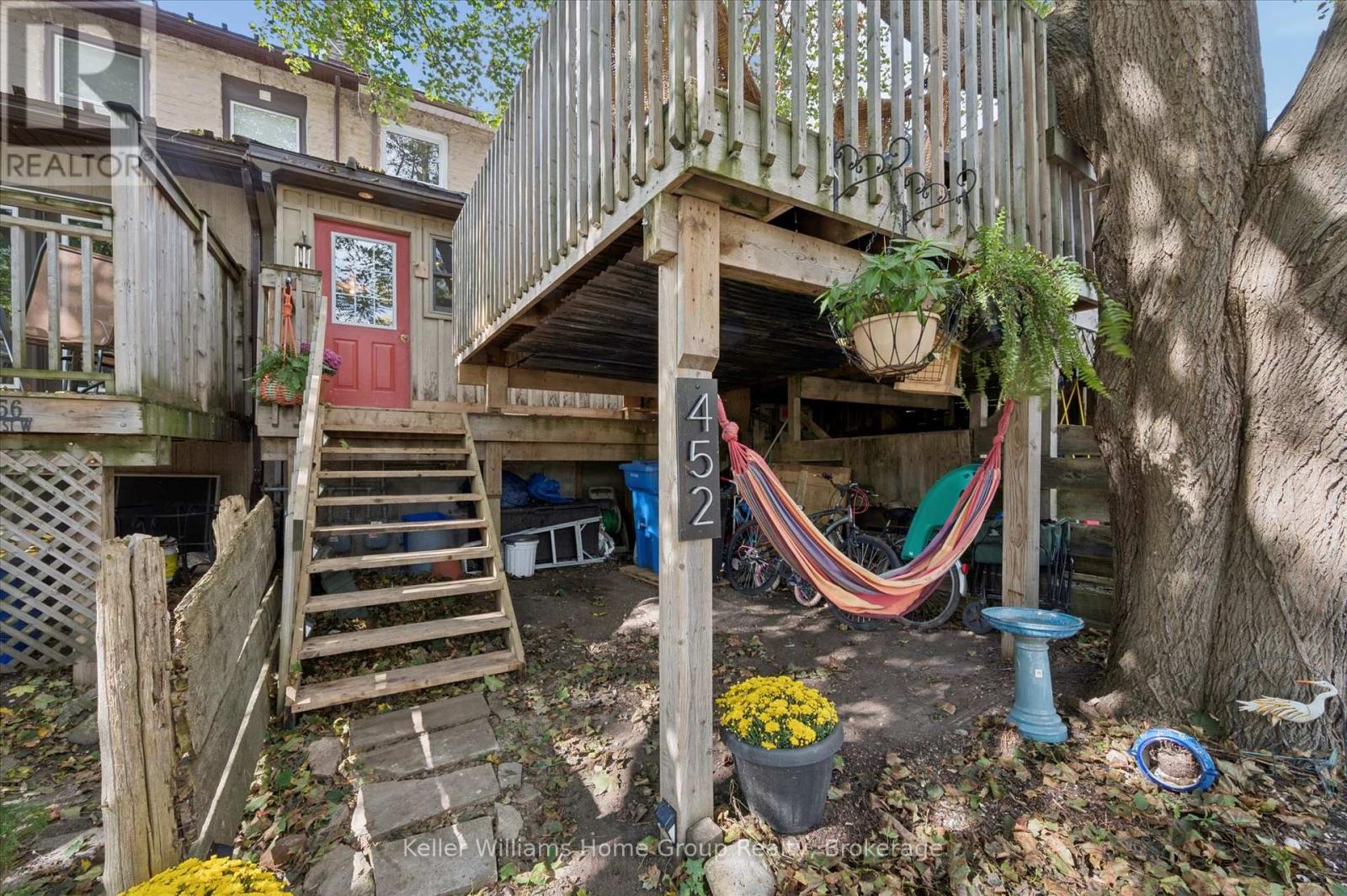 452 St Andrew Street W Property Photo 24
