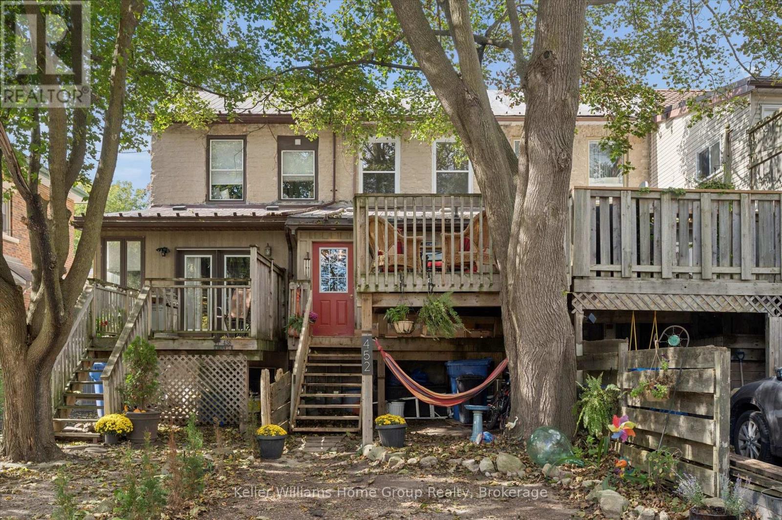 452 St Andrew Street W Property Photo 26