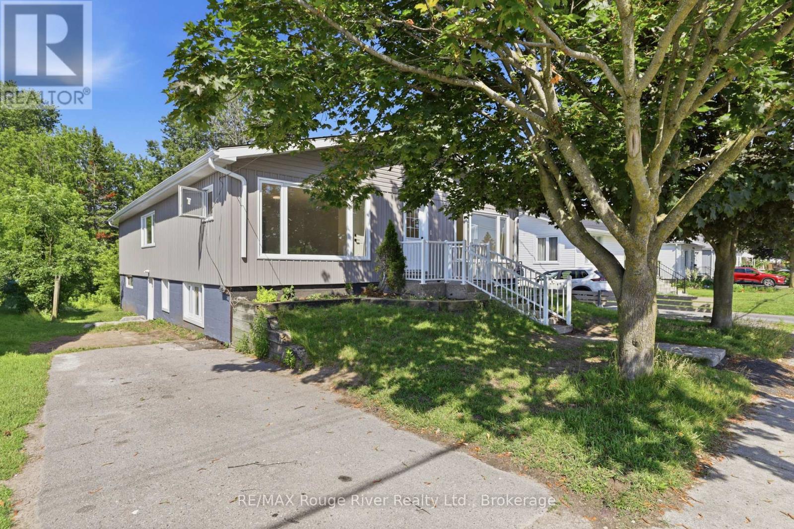 Unit A - 144 Macdonald Avenue Property Photo 1