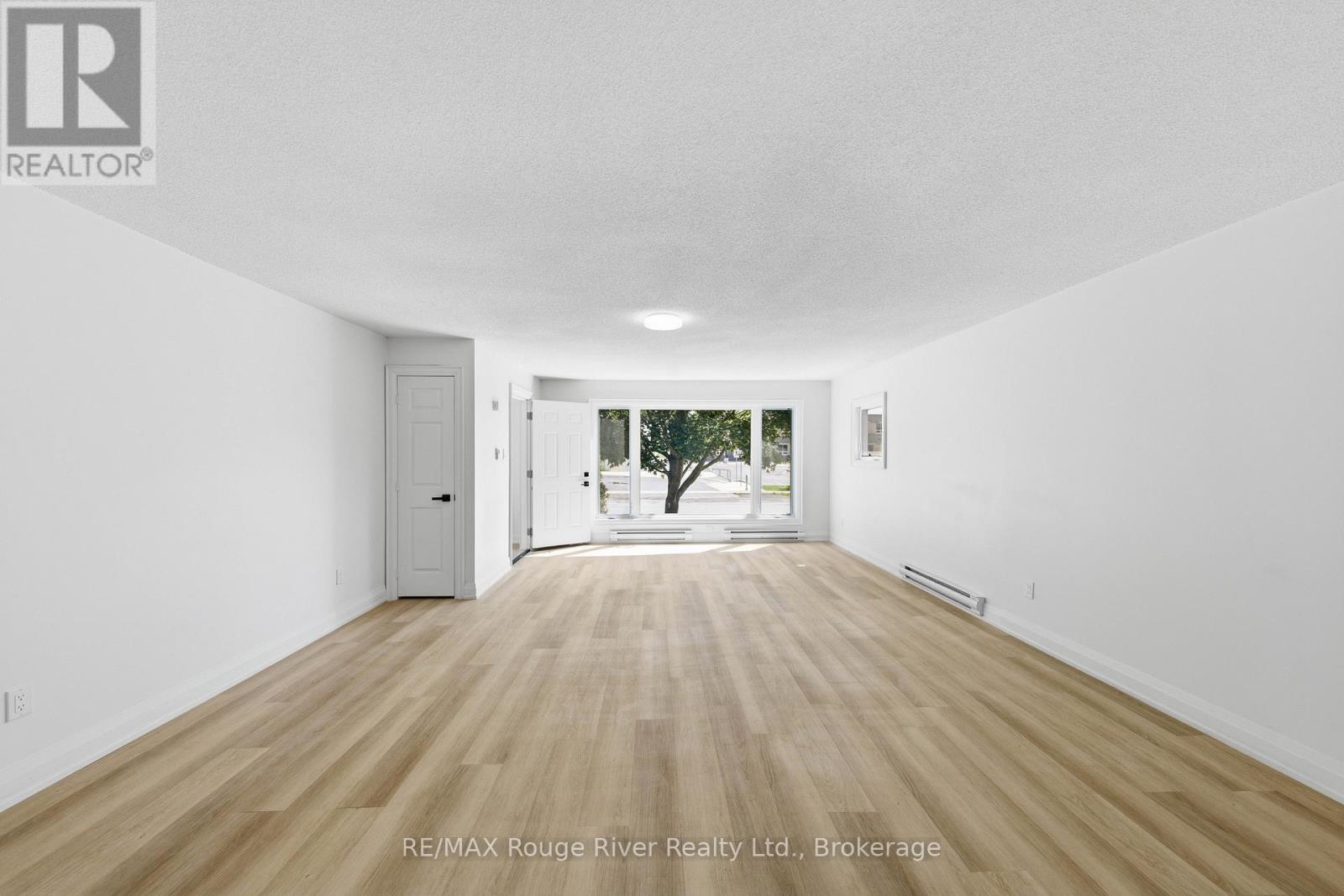 Unit A - 144 Macdonald Avenue Property Photo 4