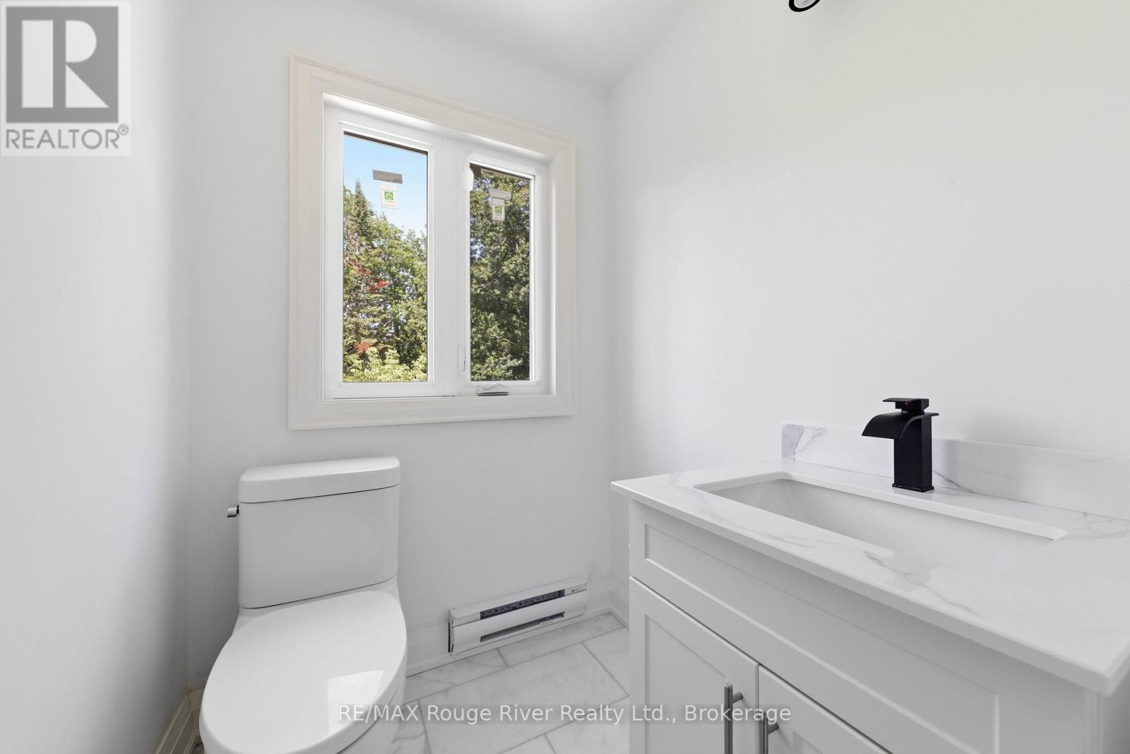 Unit A - 144 Macdonald Avenue Property Photo 7