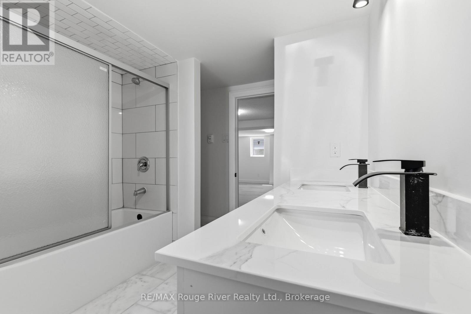 Unit A - 144 Macdonald Avenue Property Photo 15