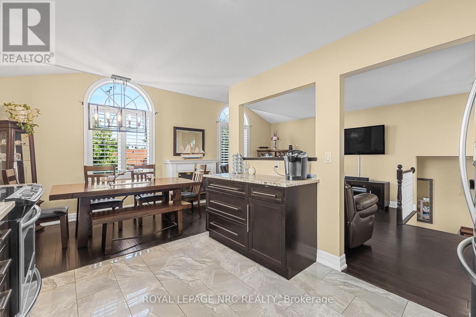 551 Scott Street Property Photo 12