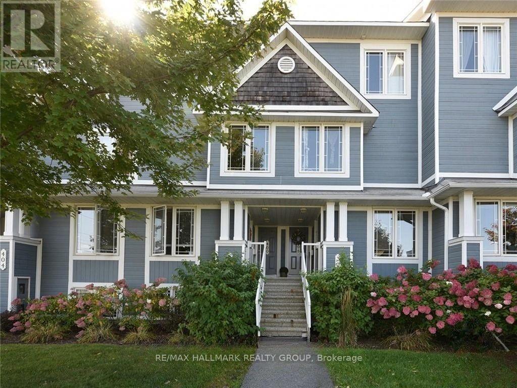 386 CROWNRIDGE DRIVE