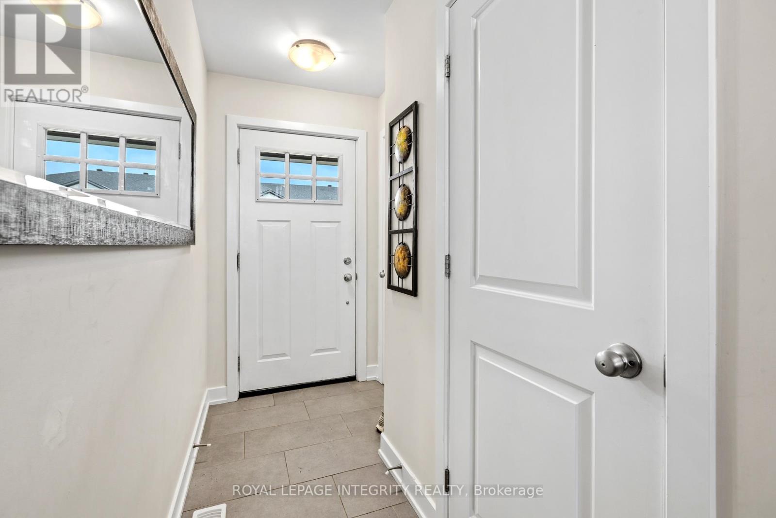 18 Margaret Graham Terrace Property Photo 3