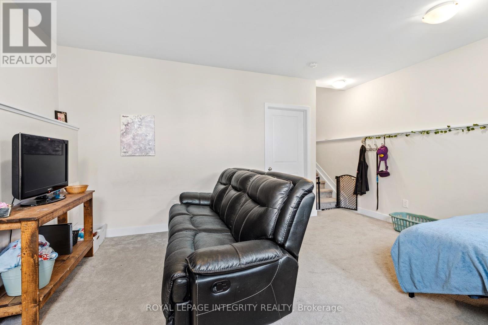 18 Margaret Graham Terrace Property Photo 27