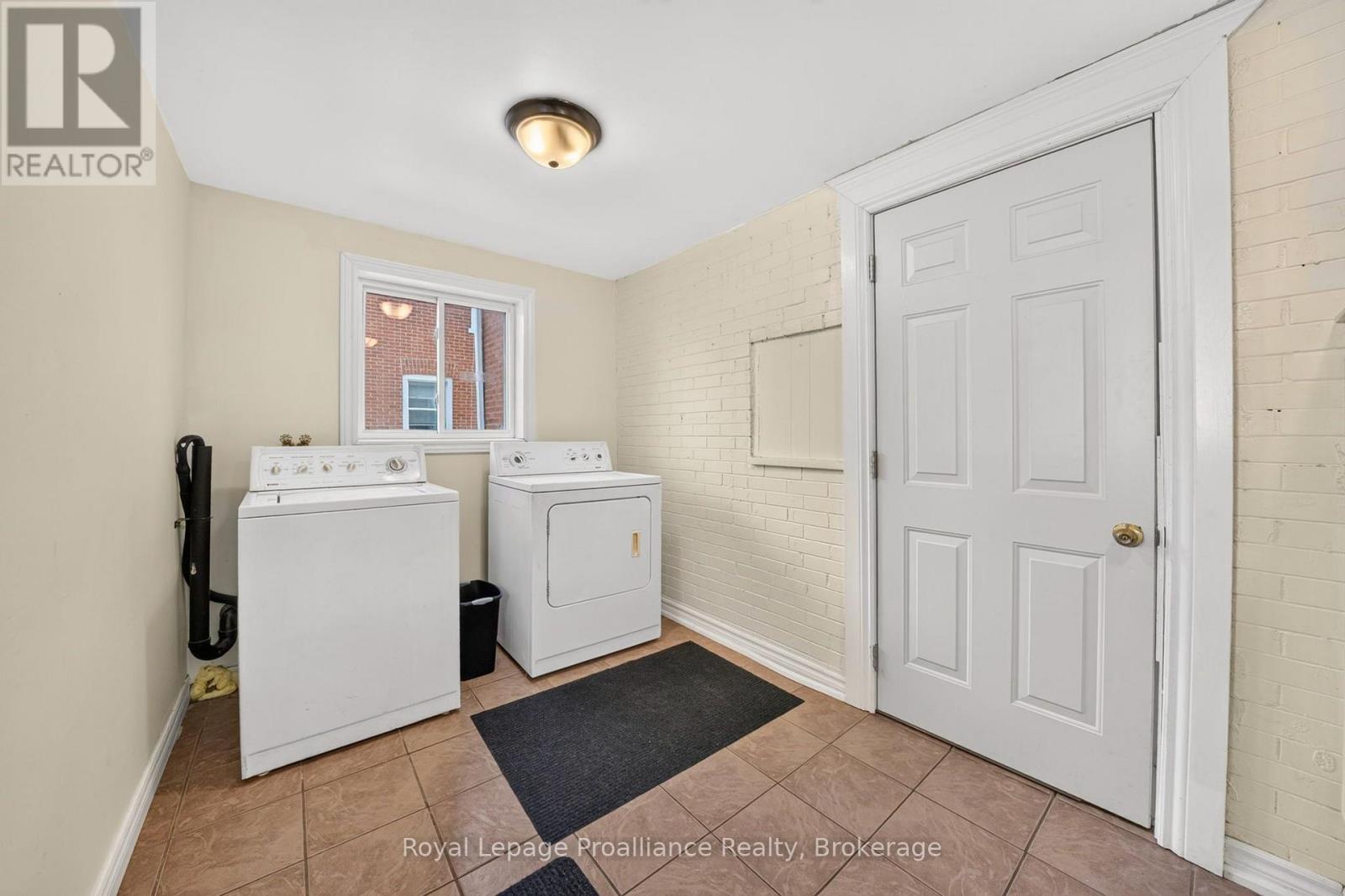 37 Lorne Avenue Property Photo 15