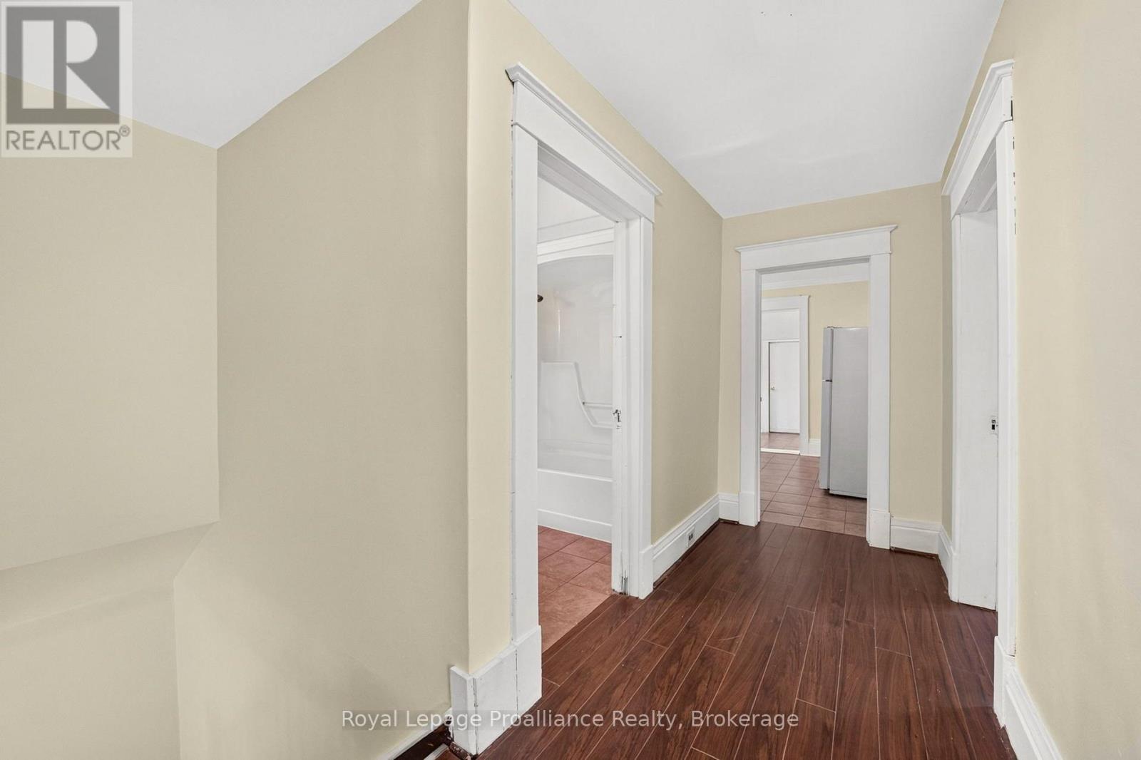 37 Lorne Avenue Property Photo 18