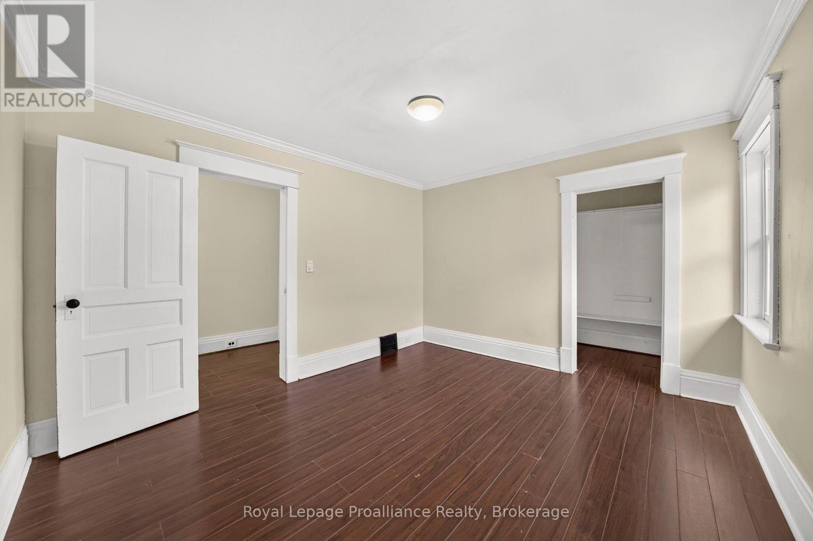37 Lorne Avenue Property Photo 29