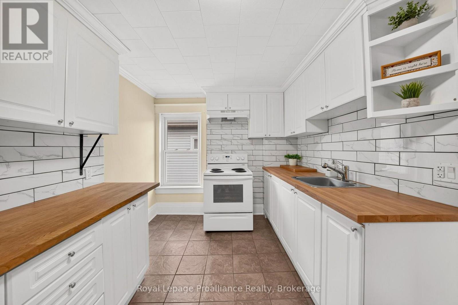37 Lorne Avenue Property Photo 30