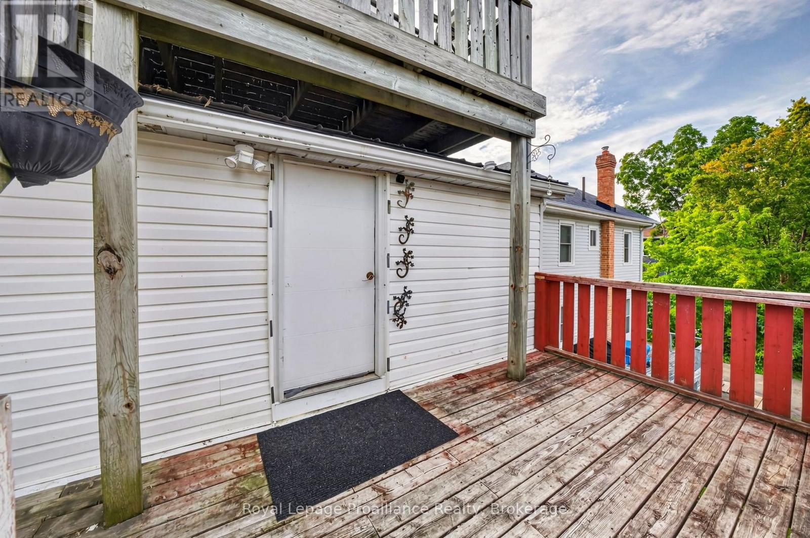 37 Lorne Avenue Property Photo 34