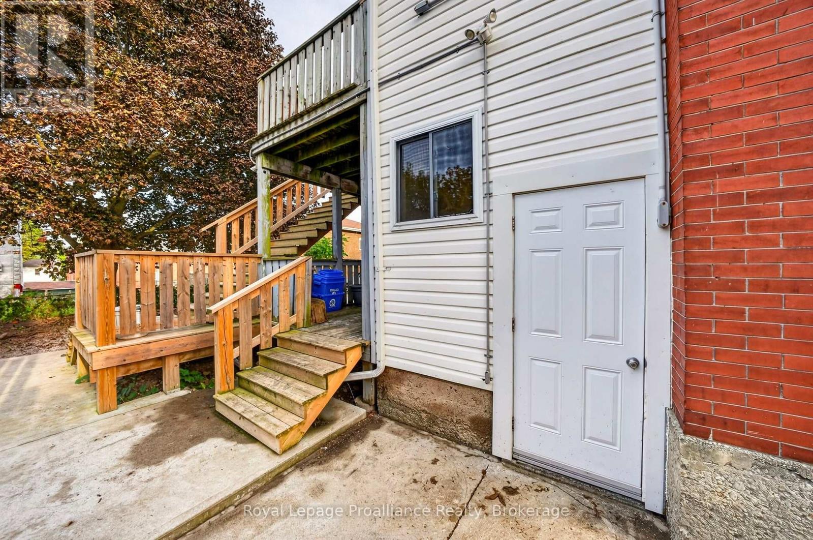 37 Lorne Avenue Property Photo 42