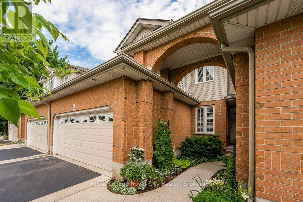 16 - 784 GORDON STREET Property Photo 1