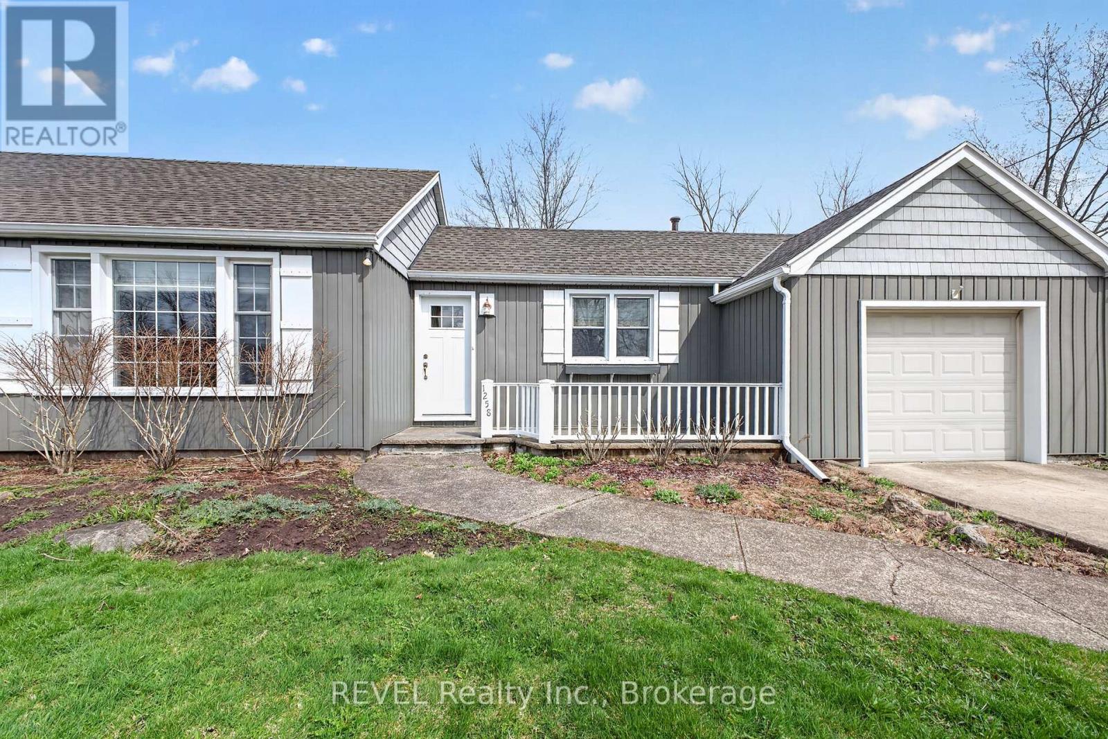 1258 Phillips Street Property Photo 3